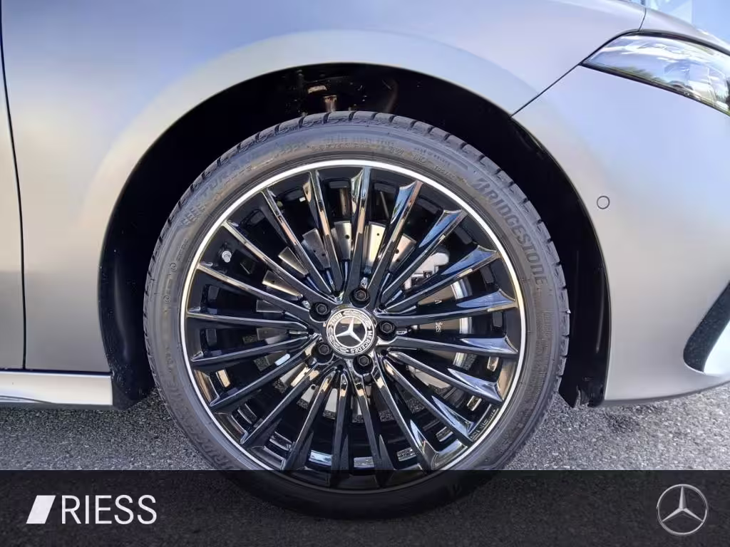 Mercedes-Benz A 250 e AMG+PANO+AHK+DISTRONIC+HUD+22 KW+MULTIB+ A 250 - Bild 10