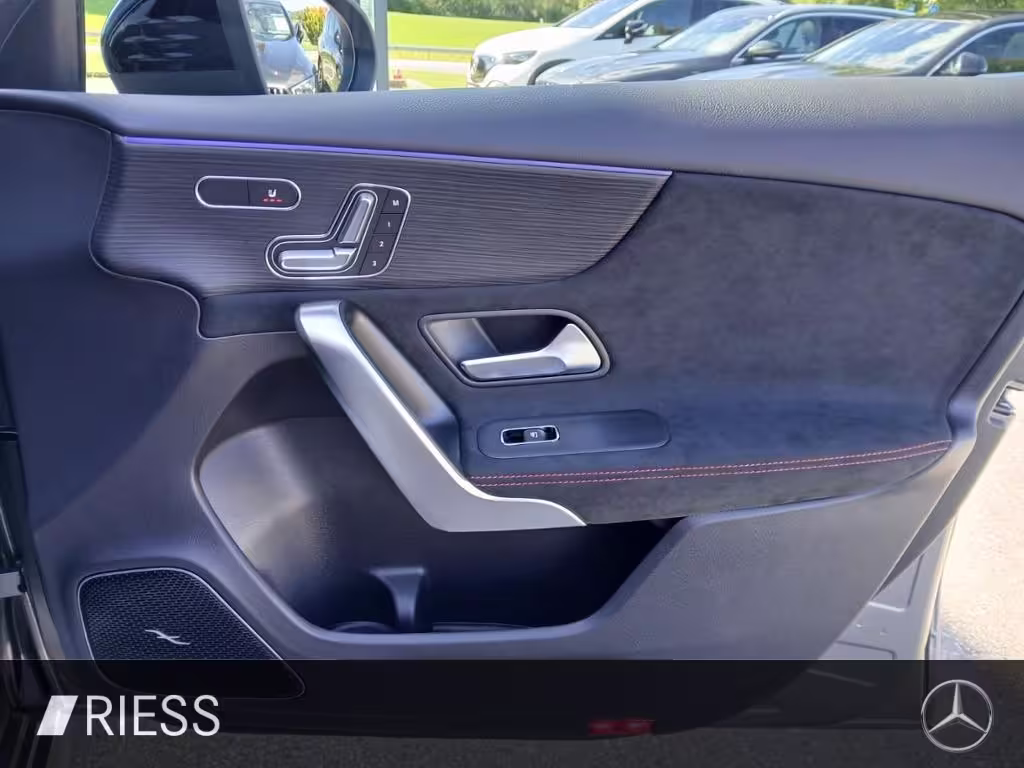 Mercedes-Benz A 250 e AMG+PANO+AHK+DISTRONIC+HUD+22 KW+MULTIB+ A 250 - Bild 12