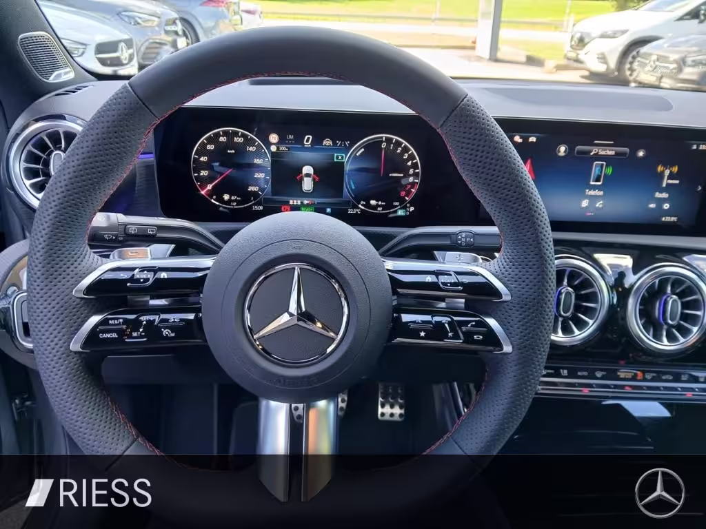 Mercedes-Benz A 250 e AMG+PANO+AHK+DISTRONIC+HUD+22 KW+MULTIB+ A 250 - Bild 14