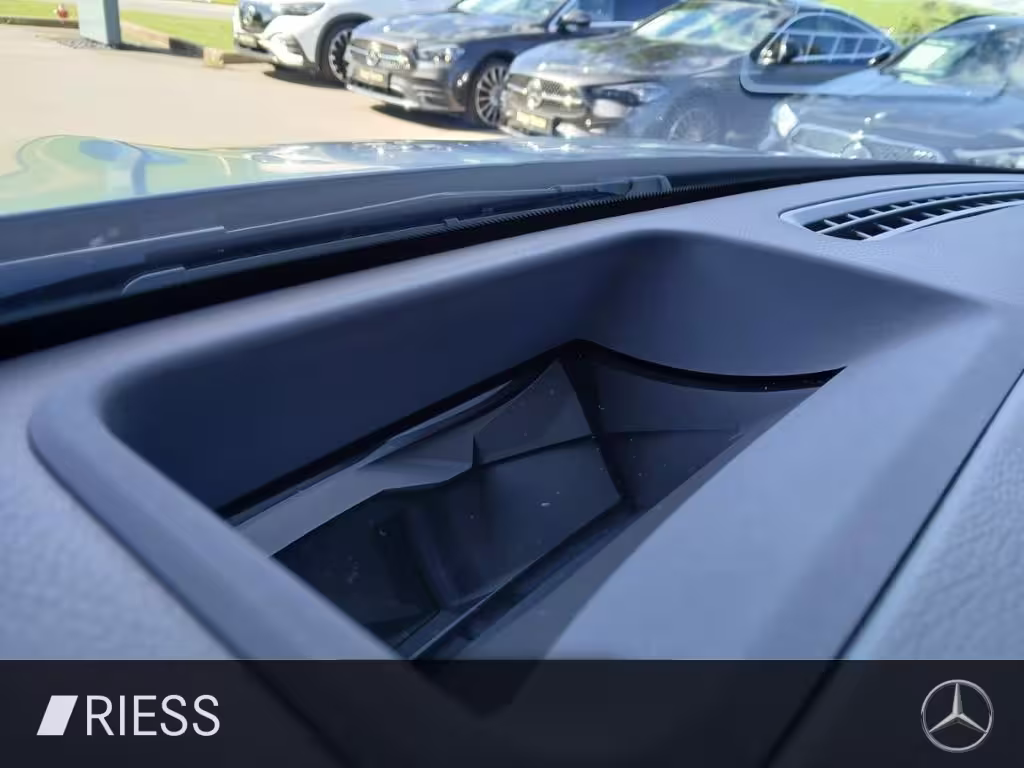 Mercedes-Benz A 250 e AMG+PANO+AHK+DISTRONIC+HUD+22 KW+MULTIB+ A 250 - Bild 16