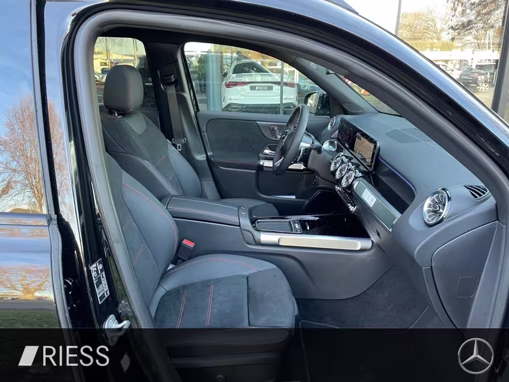 Mercedes-Benz GLB 220 4M AMG+AHK+PANO+MULTIBEAM+7-SITZER+DISTR GLB 220 - Bild 10