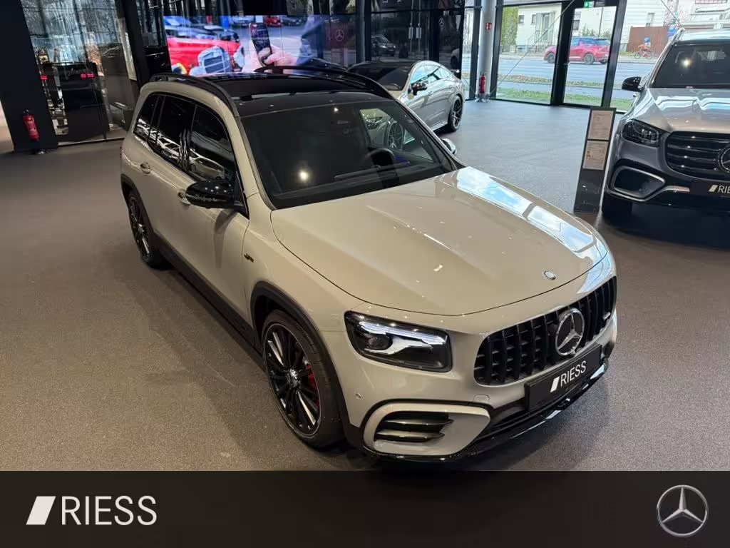 Mercedes-Benz GLB 35 AMG PANO+AHK+HUD+DISTR+MULTIB+KEYL+7SITZE GLB 35 AMG - Bild 9