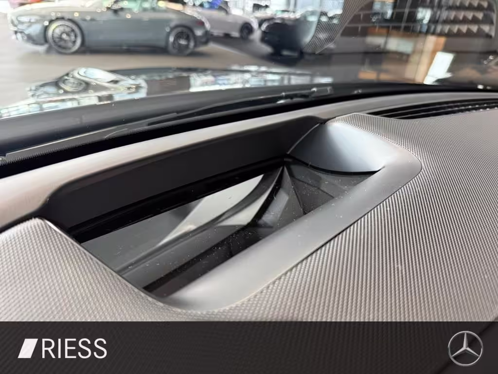 Mercedes-Benz GLE 400 e AMG+PANO+AIRMATIC+DISTR+HUD+KEYL+360°+ GLE 400 - Bild 17