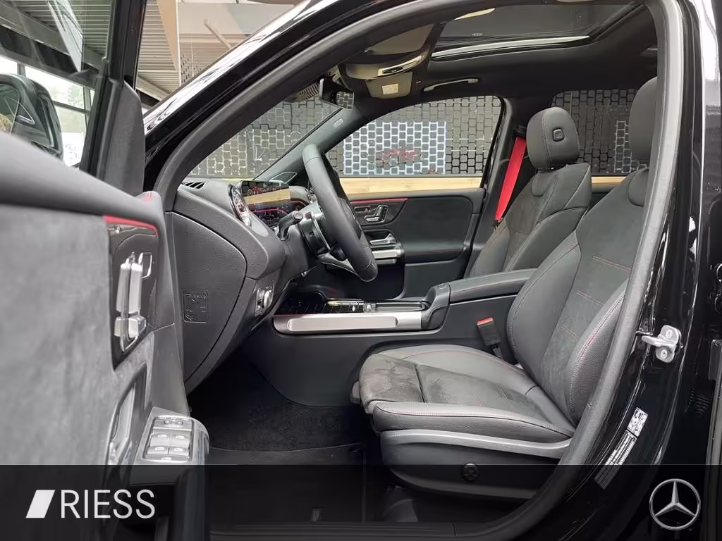 Mercedes-Benz AMG GLB 35 4M AHK+PANO+7SITZER+360+BURM+21+KEYLESS GLB 35 AMG - Bild 4