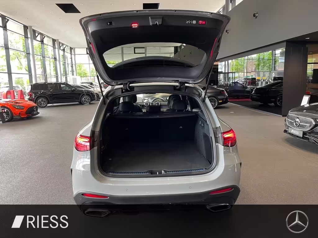 Mercedes-Benz GLC 300 d 4M AMG+PANO+AHK+DISTR+DIGI LIGHT+KEYL+ GLC 300 - Bild 18