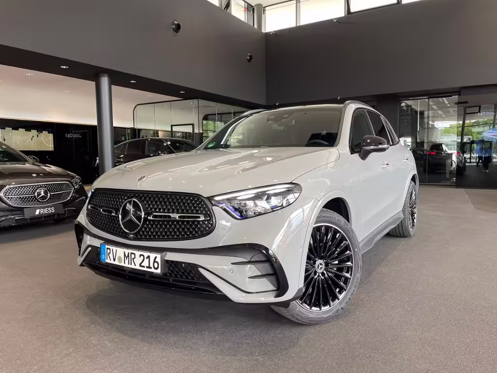 Mercedes-Benz GLC 300 d 4M AMG+PANO+AHK+DISTR+DIGI LIGHT+KEYL+ GLC 300 - Bild 2