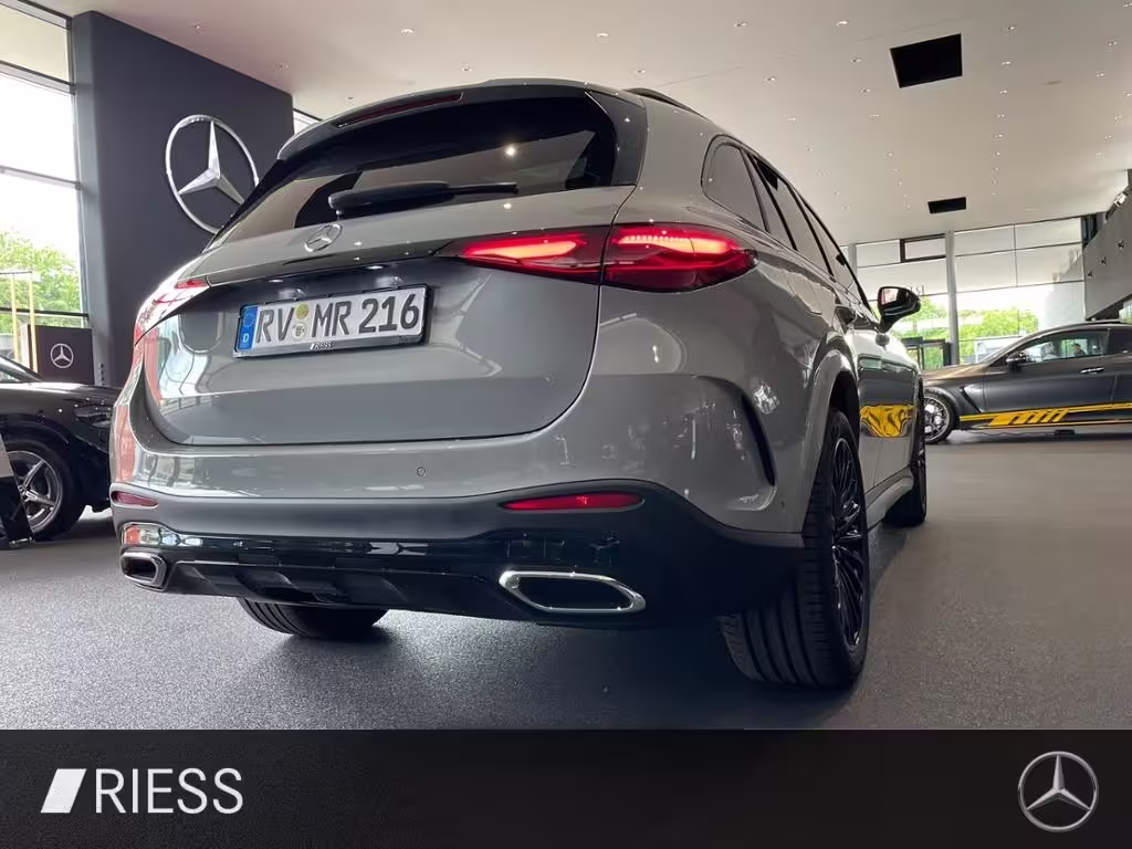 Mercedes-Benz GLC 300 d 4M AMG+PANO+AHK+DISTR+DIGI LIGHT+KEYL+ GLC 300 - Bild 8