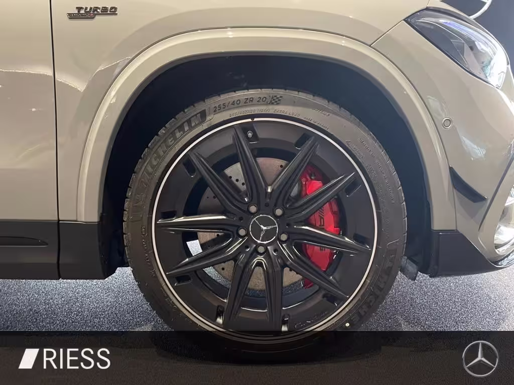 Mercedes-Benz GLA 45 S AMG PANO+HUD+PERF SITZE+MULTIB+KEYL+360 GLA 45 AMG - Bild 10