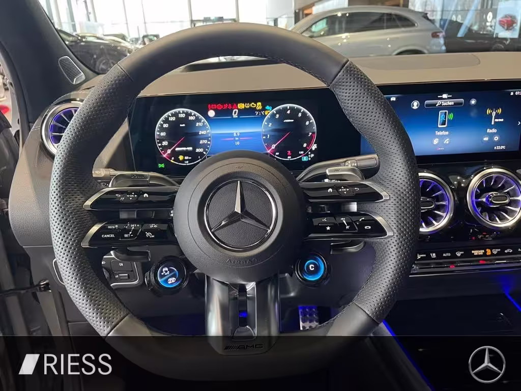 Mercedes-Benz GLA 45 S AMG PANO+HUD+PERF SITZE+MULTIB+KEYL+360 GLA 45 AMG - Bild 15