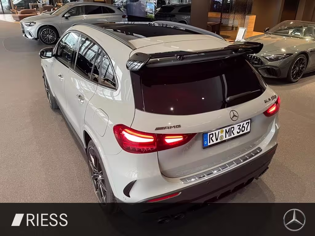 Mercedes-Benz GLA 45 S AMG PANO+HUD+PERF SITZE+MULTIB+KEYL+360 GLA 45 AMG - Bild 7