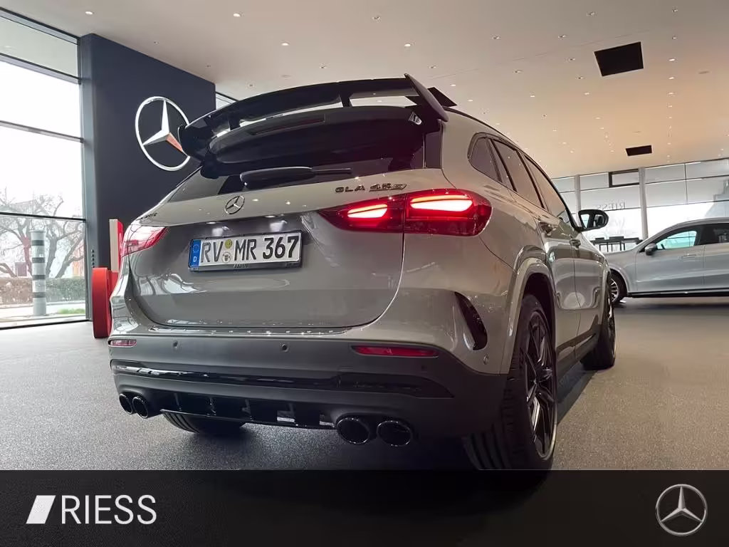 Mercedes-Benz GLA 45 S AMG PANO+HUD+PERF SITZE+MULTIB+KEYL+360 GLA 45 AMG - Bild 8