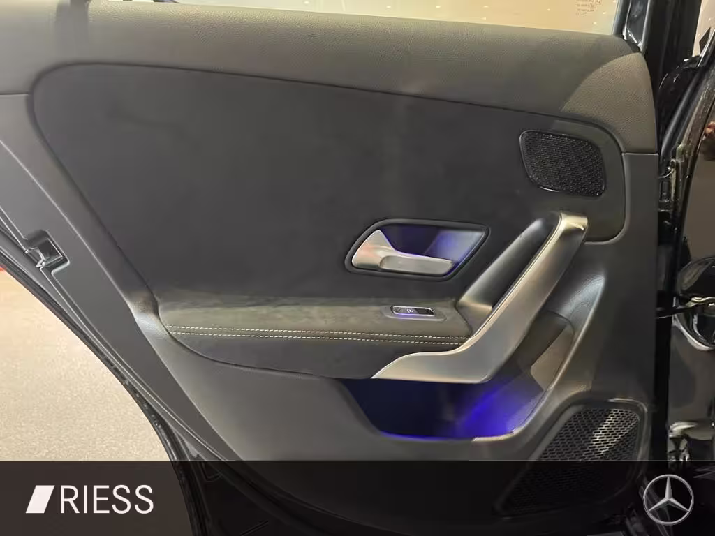 Mercedes-Benz A 180 AMG+DISTRONIC+TOTWKL+MULTIBEAM+KEYLESS+360 A 180 - Bild 6