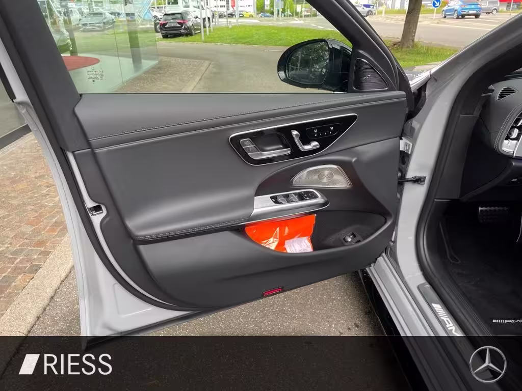 Mercedes-Benz E 53 HYB 4M+ T AHK+NIGHT2+HUD+21+MASSAGE+DC+360 E 53 AMG - Bild 3