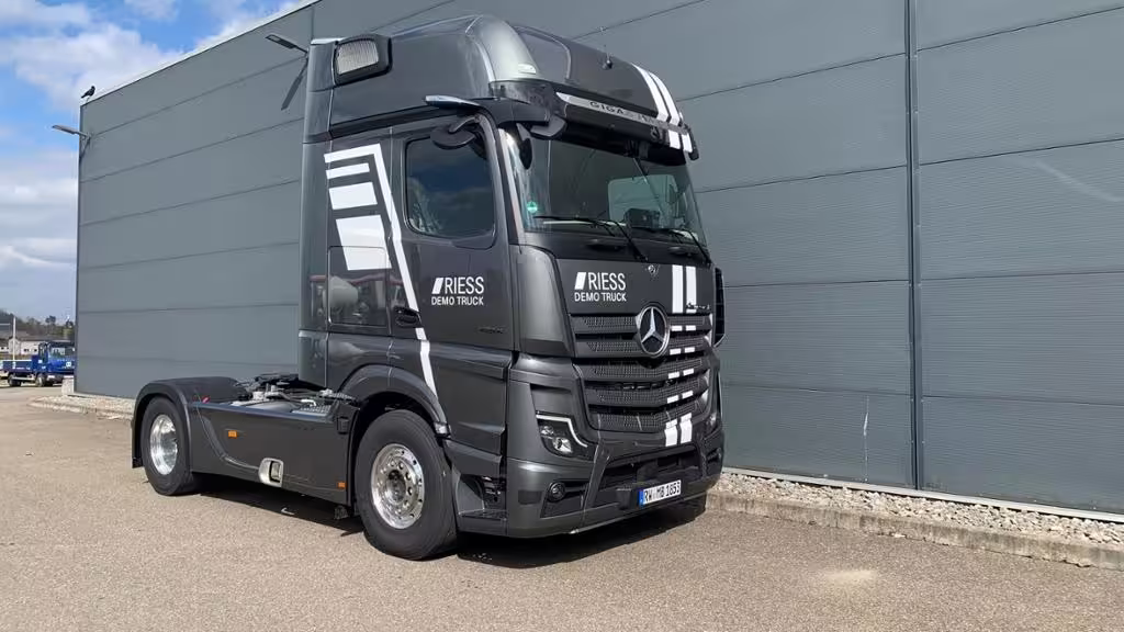 Mercedes-Benz Actros 1853 LS Schubbodenhydraulik AUT LM