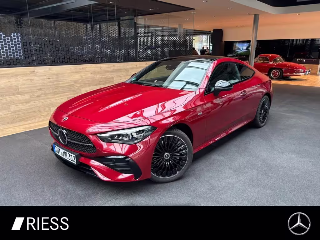Mercedes-Benz CLE 300 e EQ Hybrid AMG+AHK+PANO+360+DISTR+MEMO+