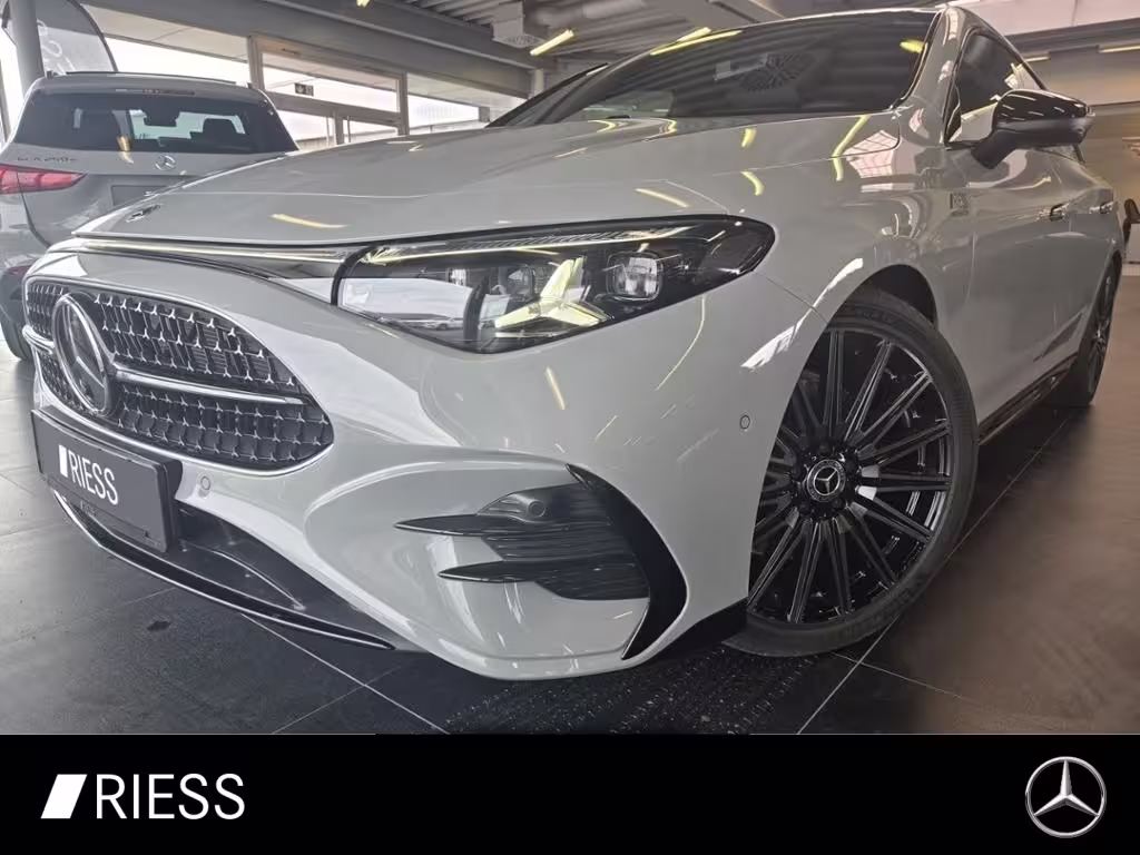 Mercedes-Benz CLA 220 4M AMG+AHK+SUPERSCREEN+HANDS-FREE+360°+