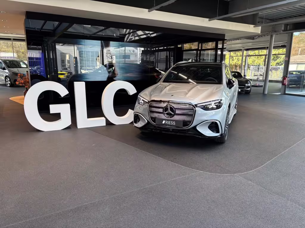 Mercedes-Benz GLC 400 4M elektrisch AMG+HYPER+PANO+360°+DC400V GLC 400 - Bild 2