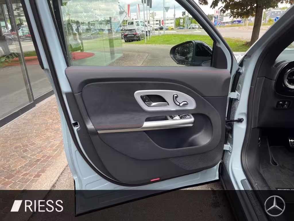 Mercedes-Benz GLB 250+ EQ AMG+AHK+7-SITZER+AC-22kW+DC-400V+UVM GLB 250 - Bild 3