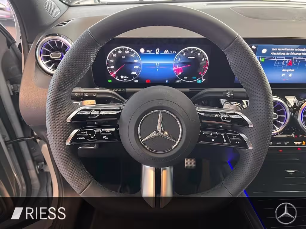 Mercedes-Benz GLA 200 AMG SE+AHK+PANO+360°+DISTRONIC+HANDSFREE GLA 200 - Bild 13