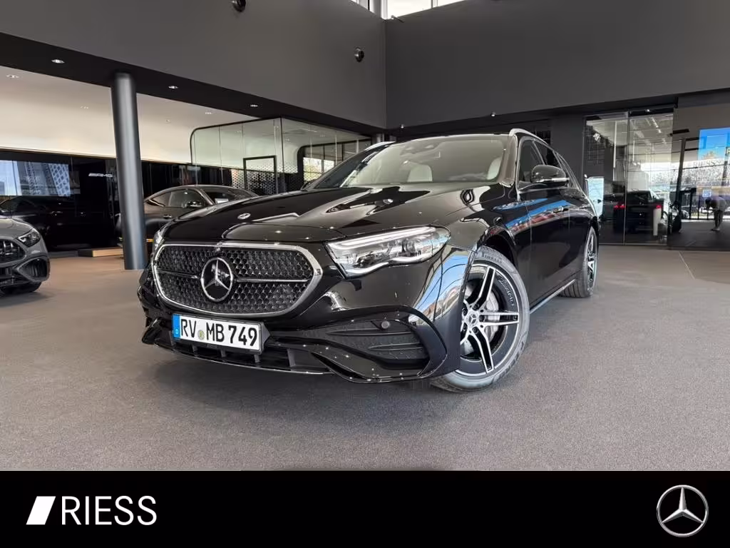 Mercedes-Benz E 220 d T 4M AMG+PANO+DISTRONIC+DIGI LIGHT+KEYL+