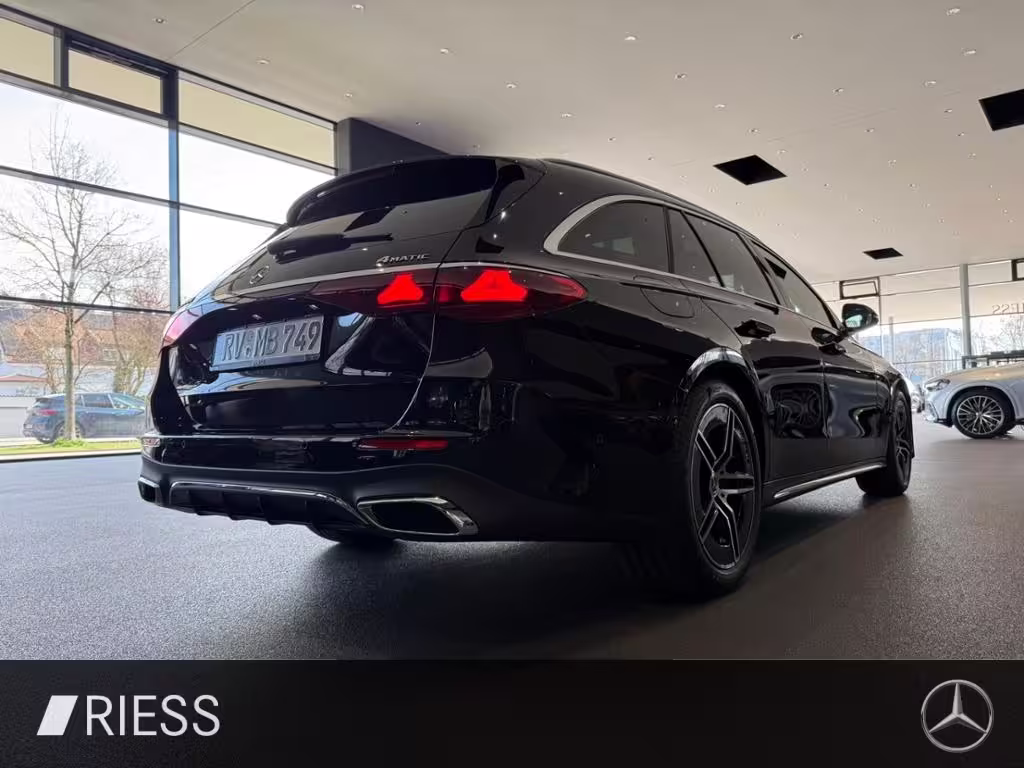 Mercedes-Benz E 220 d T 4M AMG+PANO+DISTRONIC+DIGI LIGHT+KEYL+ E 220 - Bild 8