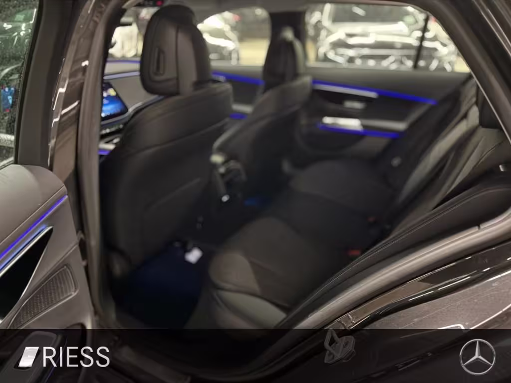 Mercedes-Benz E 220 d T Avantgarde Navi LED Distr WPaket AHK Kamera E 220 - Bild 7