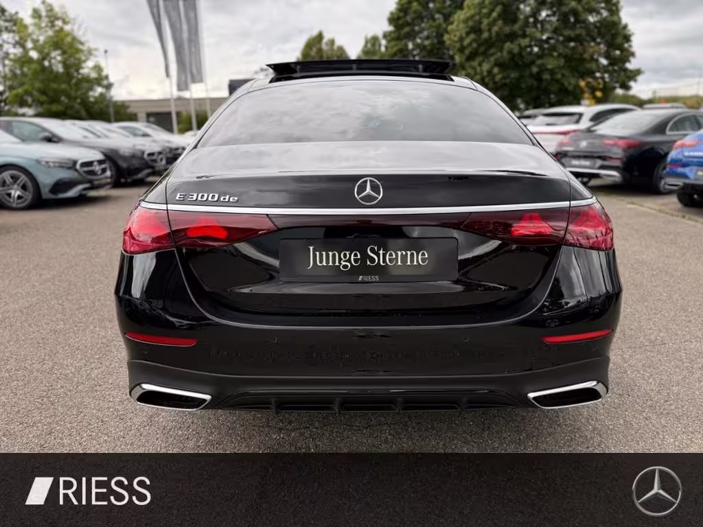 Mercedes-Benz E 300 de AMG Sport Night Distr AHK Pano 360 20 E 300 - Bild 9