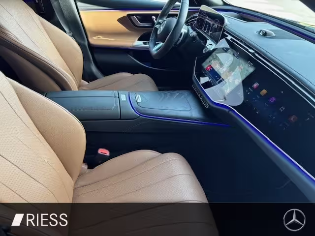Mercedes-Benz E 300 e AMG Sport Night Superscreen Pano AHK E 300 - Bild 10