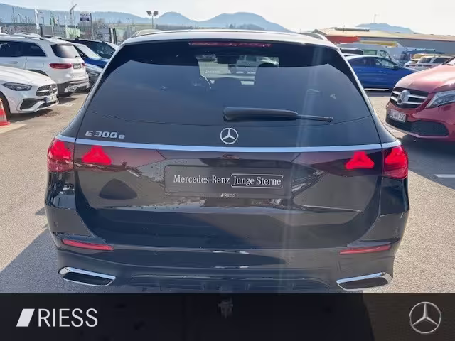Mercedes-Benz E 300 e AMG Sport Night Superscreen Pano AHK E 300 - Bild 6