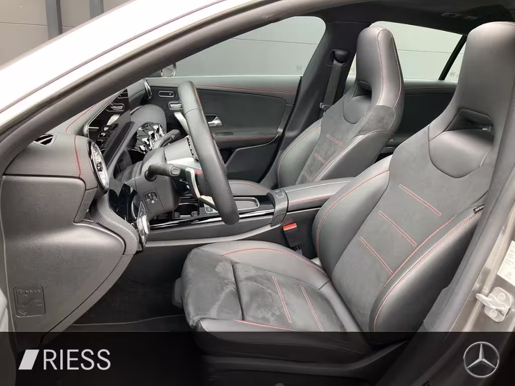 Mercedes-Benz CLA 180 SB AMG PANO DISTRO KEYLESS NAVI SITZ KOM CLA 180 Shooting Brake - Bild 12