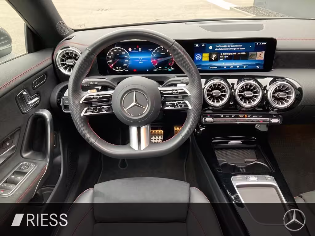 Mercedes-Benz CLA 180 SB AMG PANO DISTRO KEYLESS NAVI SITZ KOM CLA 180 Shooting Brake - Bild 13