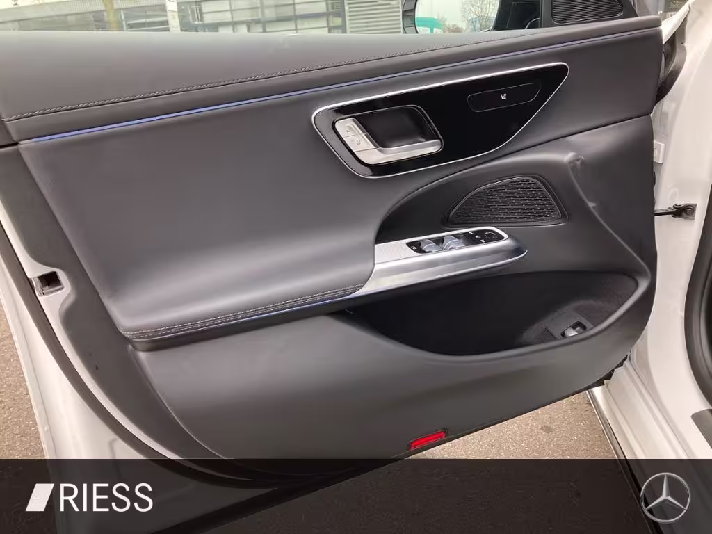 Mercedes-Benz E 300 de T AMG Advanced 20 Zoll AHK Night Distro E 300 - Bild 12