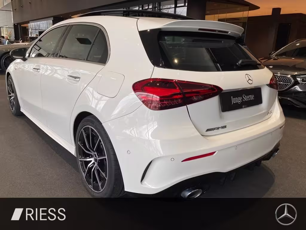 Mercedes-Benz A 35 AMG 4M Perf Lenk Pano Keyless W-Paket 19 A 35 AMG - Bild 6