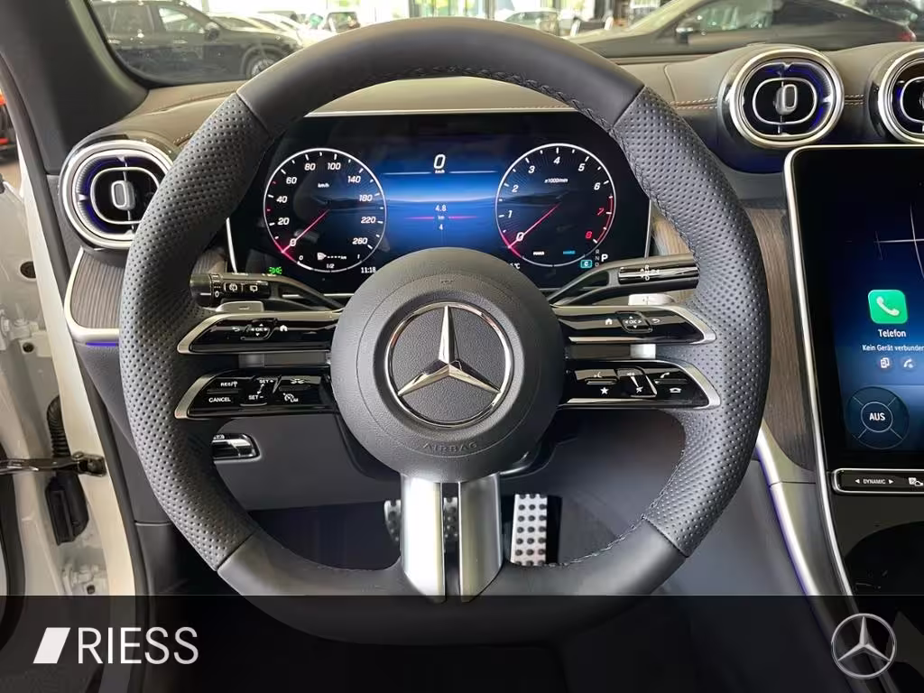 Mercedes-Benz GLC 300 4M AMG+PANO+AHK+DISTR+DIGI L+KEYL+TOTWKL GLC 300 - Bild 16