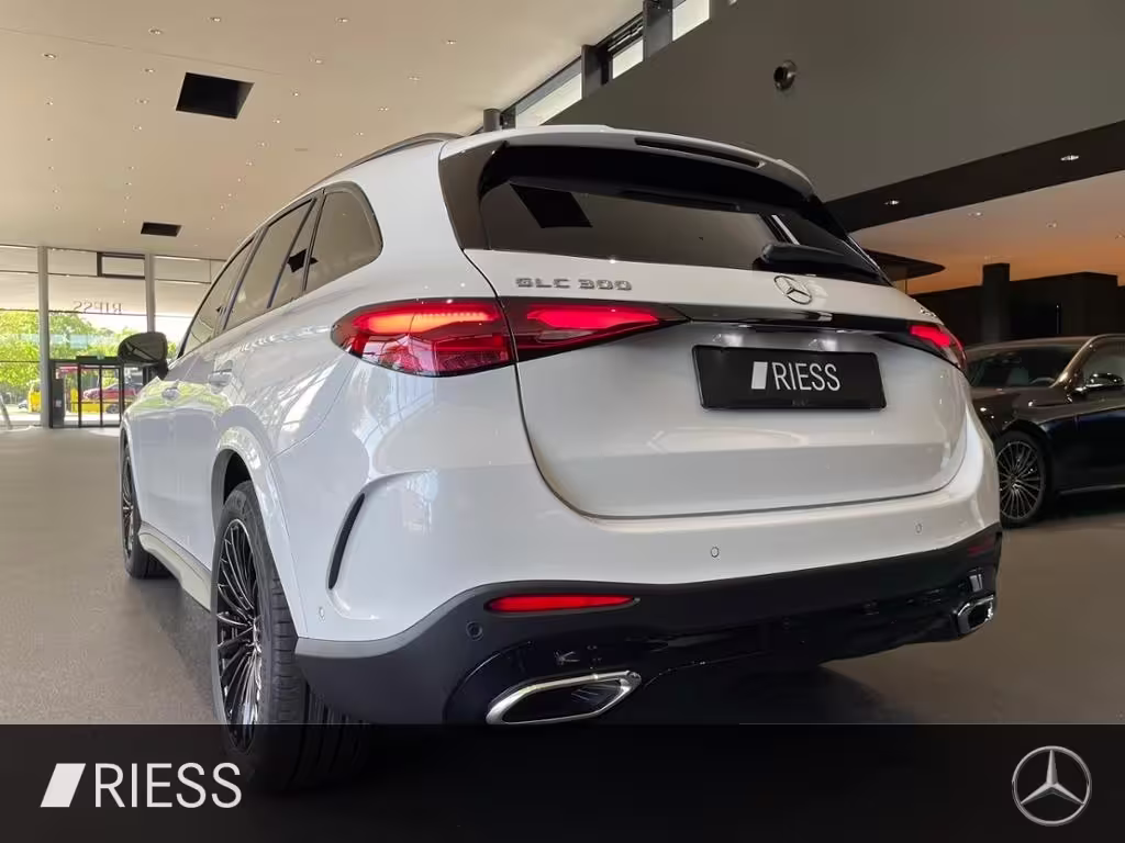 Mercedes-Benz GLC 300 4M AMG+PANO+AHK+DISTR+DIGI L+KEYL+TOTWKL GLC 300 - Bild 20