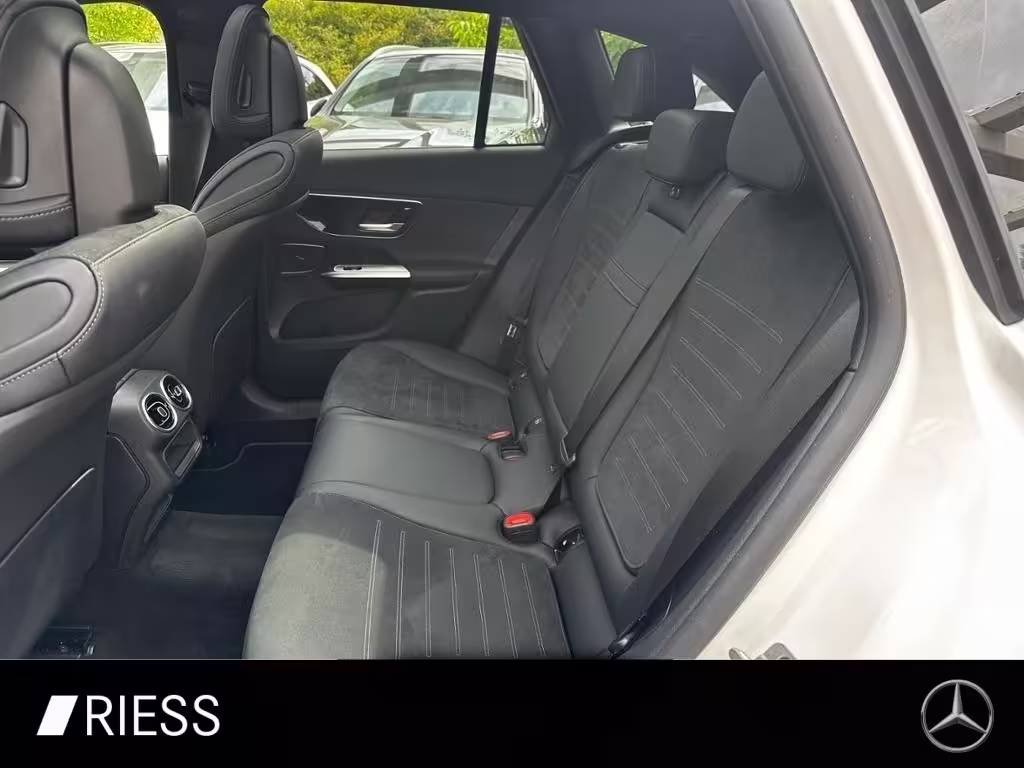 Mercedes-Benz GLC 220 d 4M AMG Sport Night Distr PANO AHK 19 GLC 220 - Bild 13
