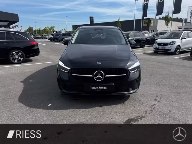 Mercedes-Benz B 250 4MATIC Progressive Night Burmester 360 18 B 250 - Bild 3