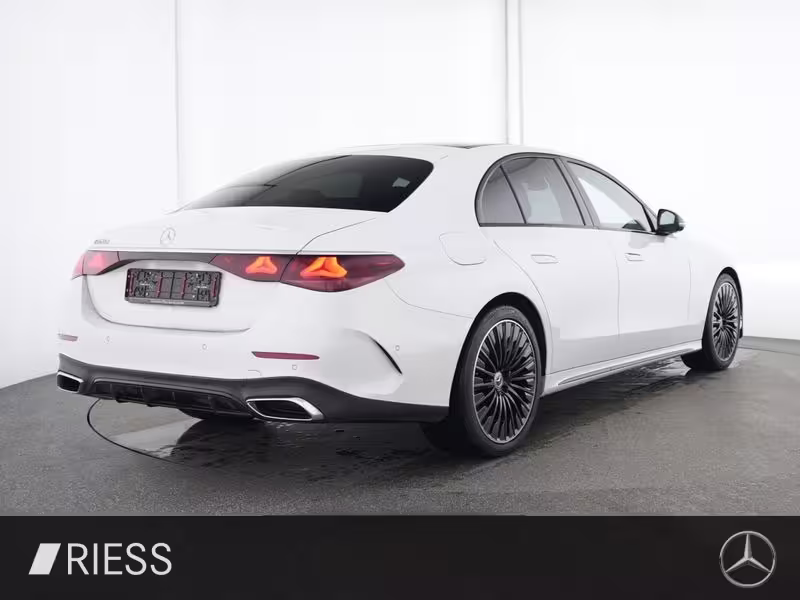 Mercedes-Benz E 220 d AMG Sport Night Distr Pano AHK Superscreen E 220 - Bild 3