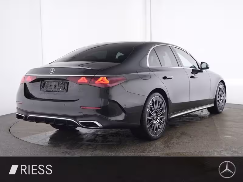 Mercedes-Benz E 220 d AMG Sport Distr Pano Sitzkl Standh Burmes E 220 - Bild 3