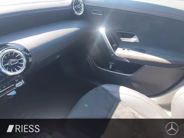Mercedes-Benz CLA 200 d AMG Sport Navi LED Keyless W-Paket 18 CLA 200 - Bild 12