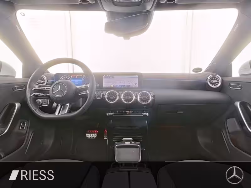 Mercedes-Benz CLA 220 4M Cp  AMG PANO KEYL AMBI 360° MULTIB CLA 220 - Bild 7