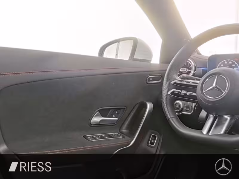 Mercedes-Benz CLA 220 4M Cp  AMG PANO KEYL AMBI 360° MULTIB CLA 220 - Bild 9