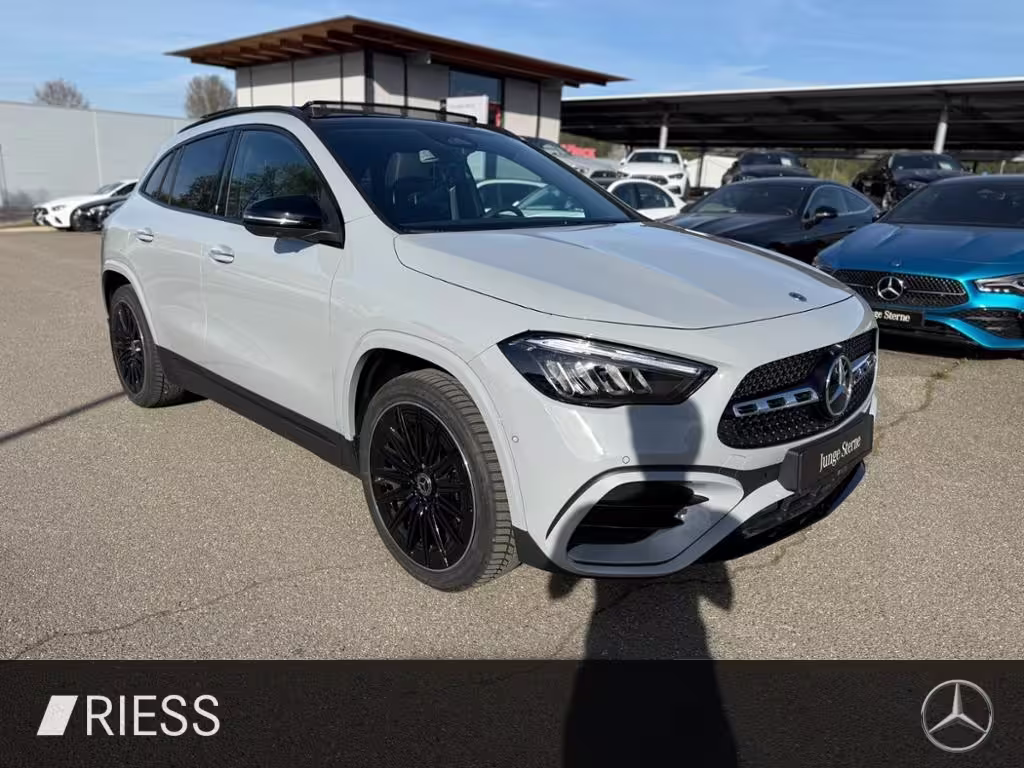 Mercedes-Benz GLA 200 AMG Sport Night Distr Pano AHK 20 GLA 200 - Bild 12