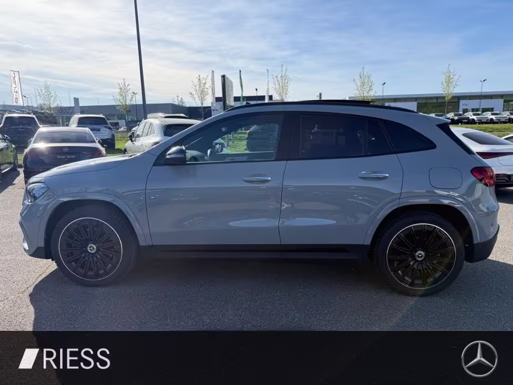 Mercedes-Benz GLA 200 AMG Sport Night Distr Pano AHK 20 GLA 200 - Bild 3