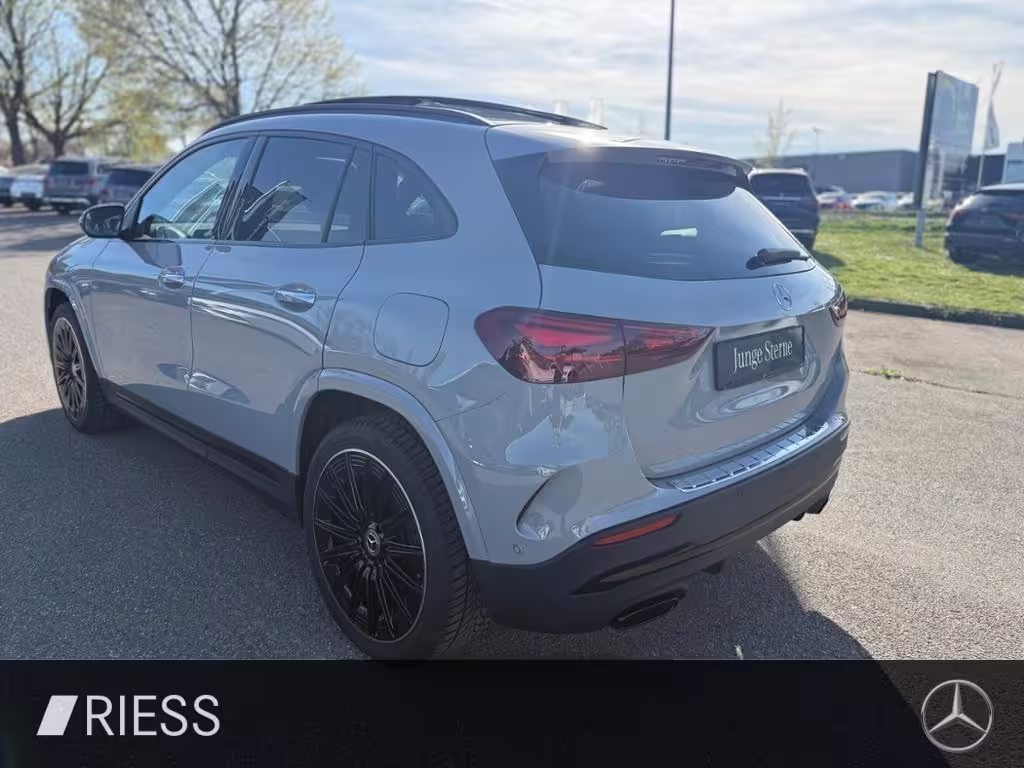 Mercedes-Benz GLA 200 AMG Sport Night Distr Pano AHK 20 GLA 200 - Bild 8