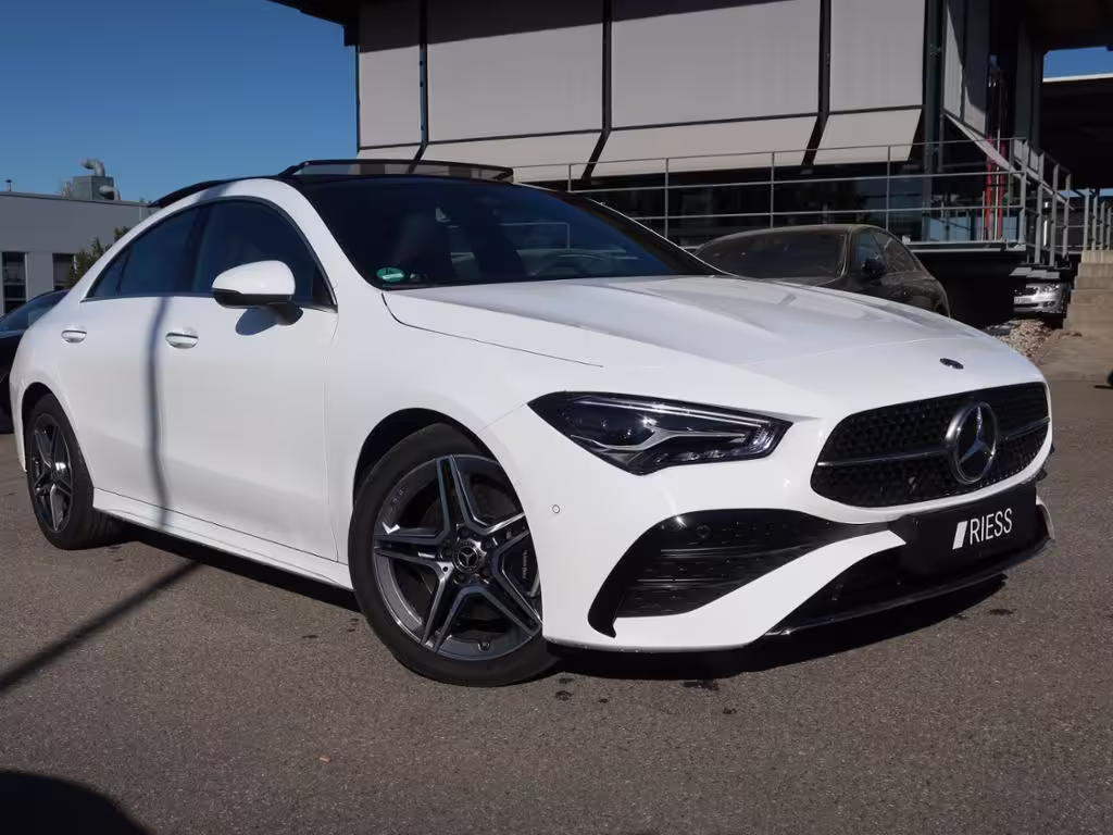Mercedes-Benz CLA 200 d Coupé AMG PANO KEYL AMBI KAM LED CLA 200 - Bild 2
