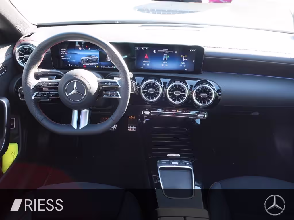 Mercedes-Benz CLA 200 d Coupé AMG PANO KEYL AMBI KAM LED CLA 200 - Bild 9