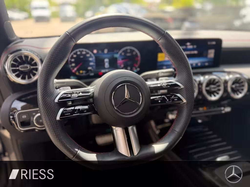 Mercedes-Benz CLA 200 d Coupé AMG PANO KEYL AMBI KAM 19 ZOLL CLA 200 - Bild 13