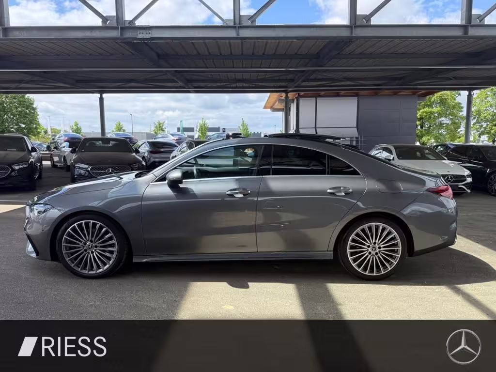 Mercedes-Benz CLA 200 d Coupé AMG PANO KEYL AMBI KAM 19 ZOLL CLA 200 - Bild 3