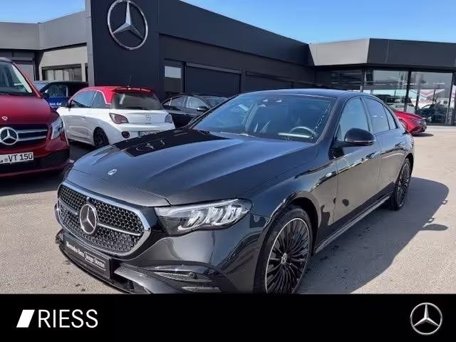 Mercedes-Benz E 300 de AMG Sport Night Distr Pano AHK 360 20